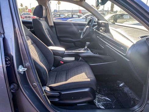 Certified 2025 Honda HR-V LX image 19