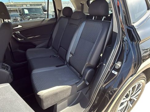 Used 2021 Volkswagen Tiguan S FWD image 25