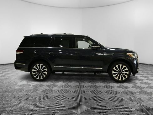 Used 2024 Lincoln Navigator Reserve image 6