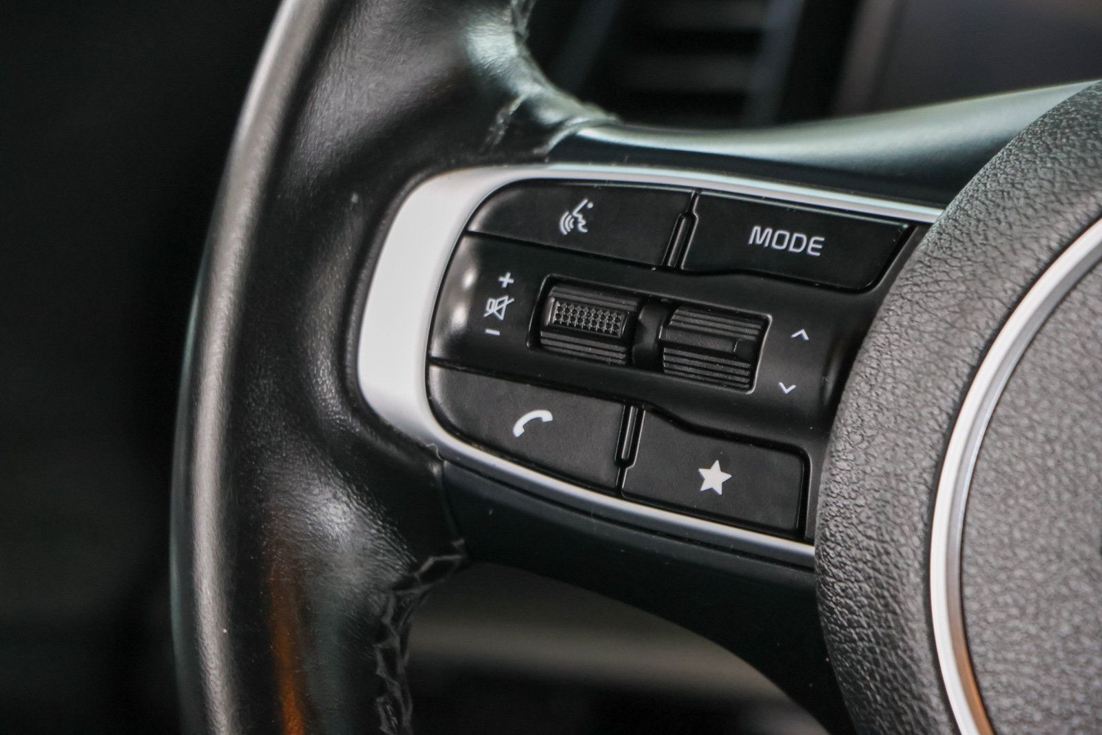 Used 2023 Kia Sportage X-Line AWD/4WD image 13