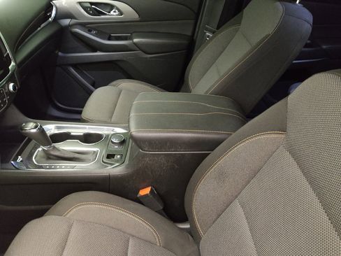 Used 2019 Chevrolet Traverse LS image 17