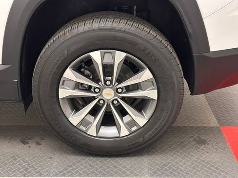 New 2026 Chevrolet Equinox LT w/ Safety and Technology Package image 21