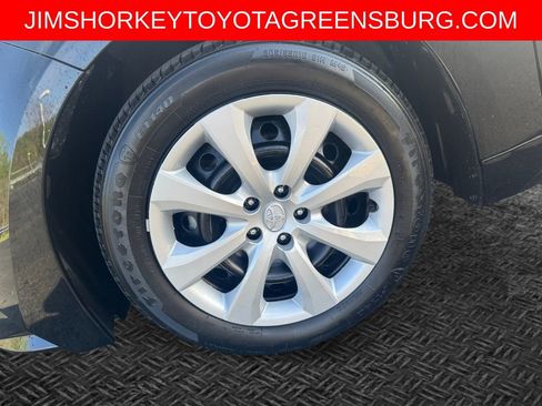 Used 2024 Toyota Corolla LE FWD image 11