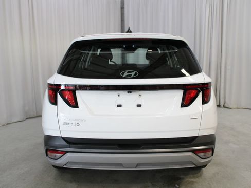 Used 2025 Hyundai Tucson SE AWD/4WD image 27