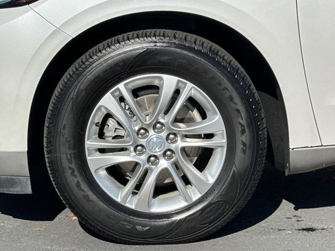 Used 2021 Buick Enclave Essence w/ Sound and Sites Package image 27