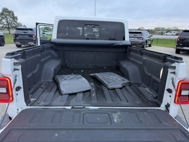 Used 2021 Jeep Gladiator Overland AWD/4WD image 27