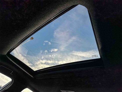 Used 2024 Toyota Corolla SE image 34