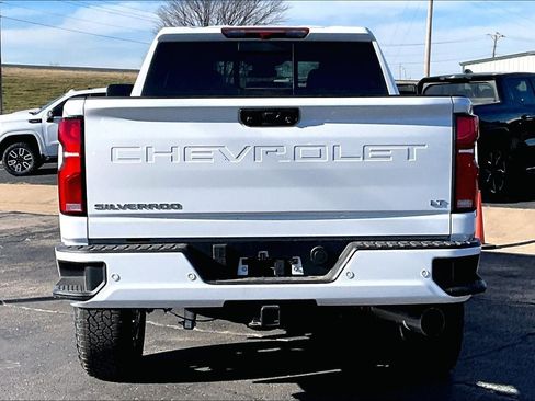 New 2026 Chevrolet Silverado 2500 LT w/ Z71 Chrome Sport Edition AWD/4WD image 4