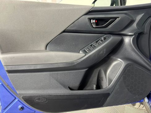 Used 2025 Subaru Crosstrek 2.0i image 35