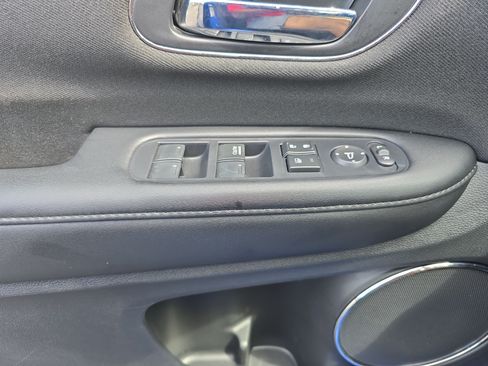 Used 2021 Honda HR-V EX image 25