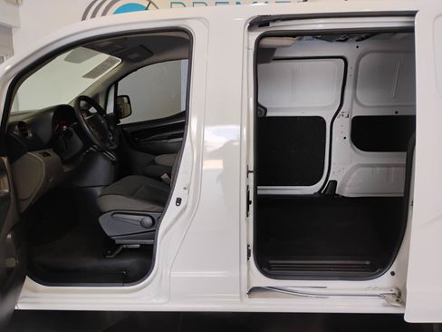 Used 2019 Nissan NV200 S FWD image 53
