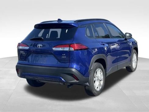 Used 2023 Toyota Corolla Cross LE w/ Moonroof Package AWD/4WD image 4