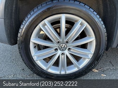 Used 2014 Volkswagen Tiguan SE image 27