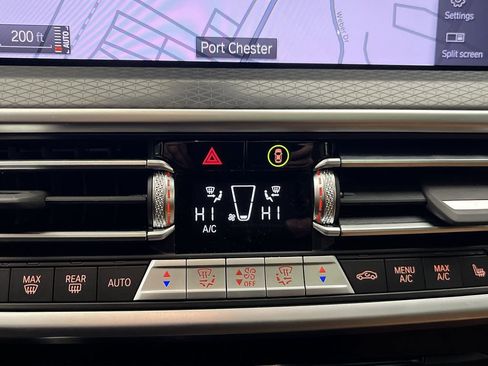 Certified 2024 BMW X4 M40i w/ Premium Package image 19