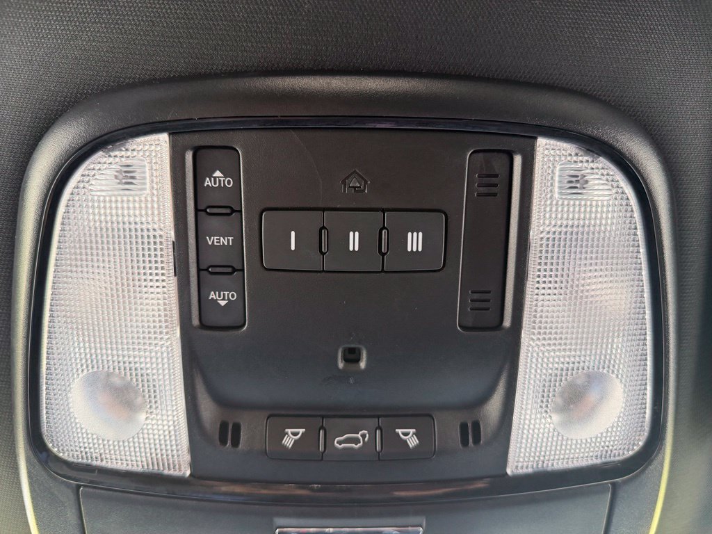 Used 2021 Dodge Durango R/T w/ Blacktop Package AWD/4WD image 25