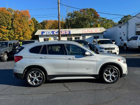 Used 2018 BMW X1 xDrive28i image 4