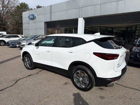 Used 2023 Chevrolet Blazer LT w/ Driver Confidence Package image 3