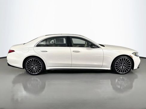 Used 2022 Mercedes-Benz S 500 4MATIC image 4