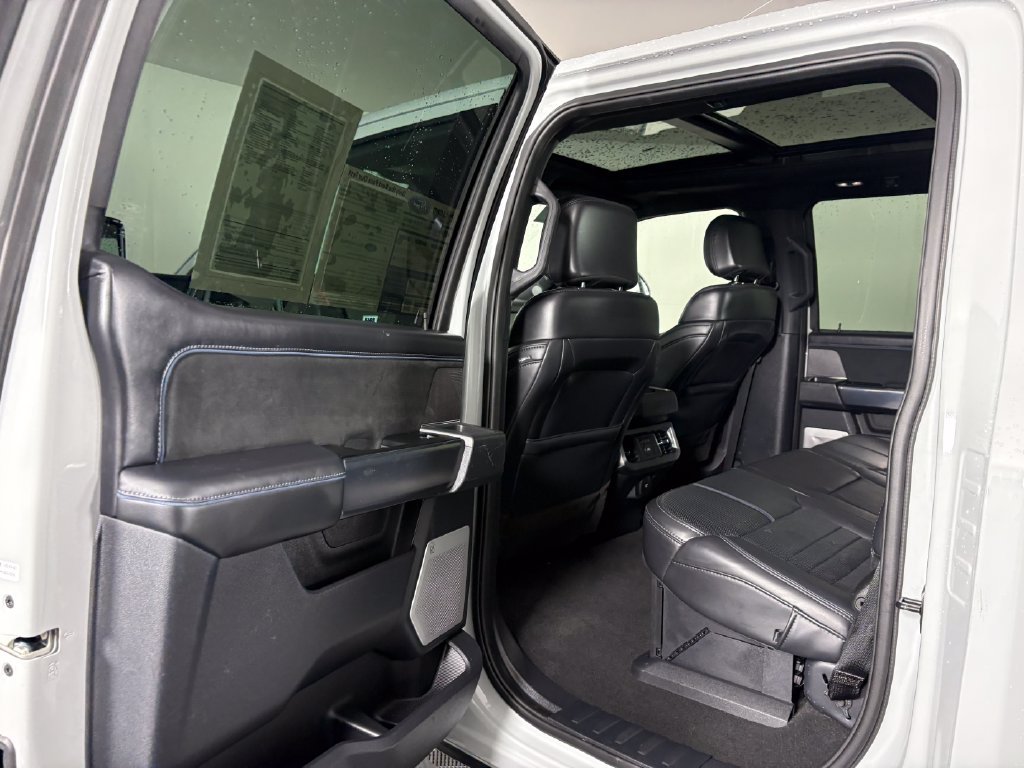 Used 2025 Ford F350 Platinum w/ Tremor Off-Road Package AWD/4WD image 29