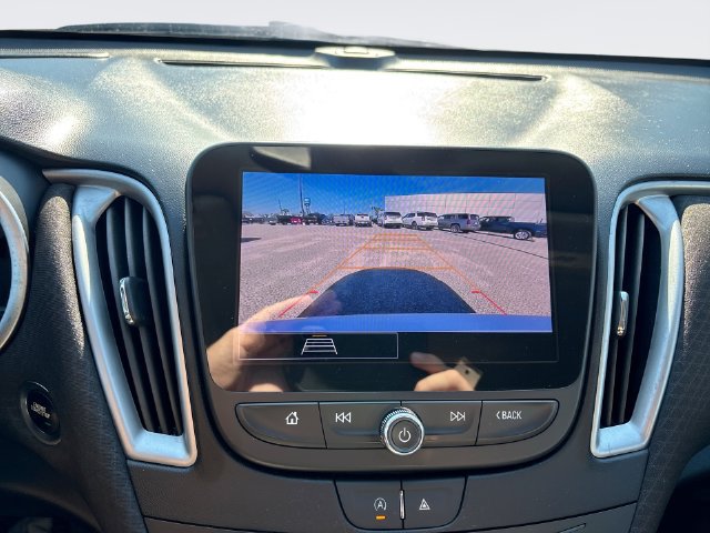Used 2023 Chevrolet Malibu RS FWD image 17