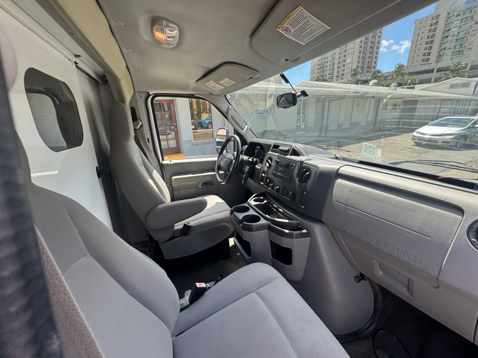 Used 2014 Ford E-350 and Econoline 350 Super Duty w/ Power Windows & Locks Group RWD image 22