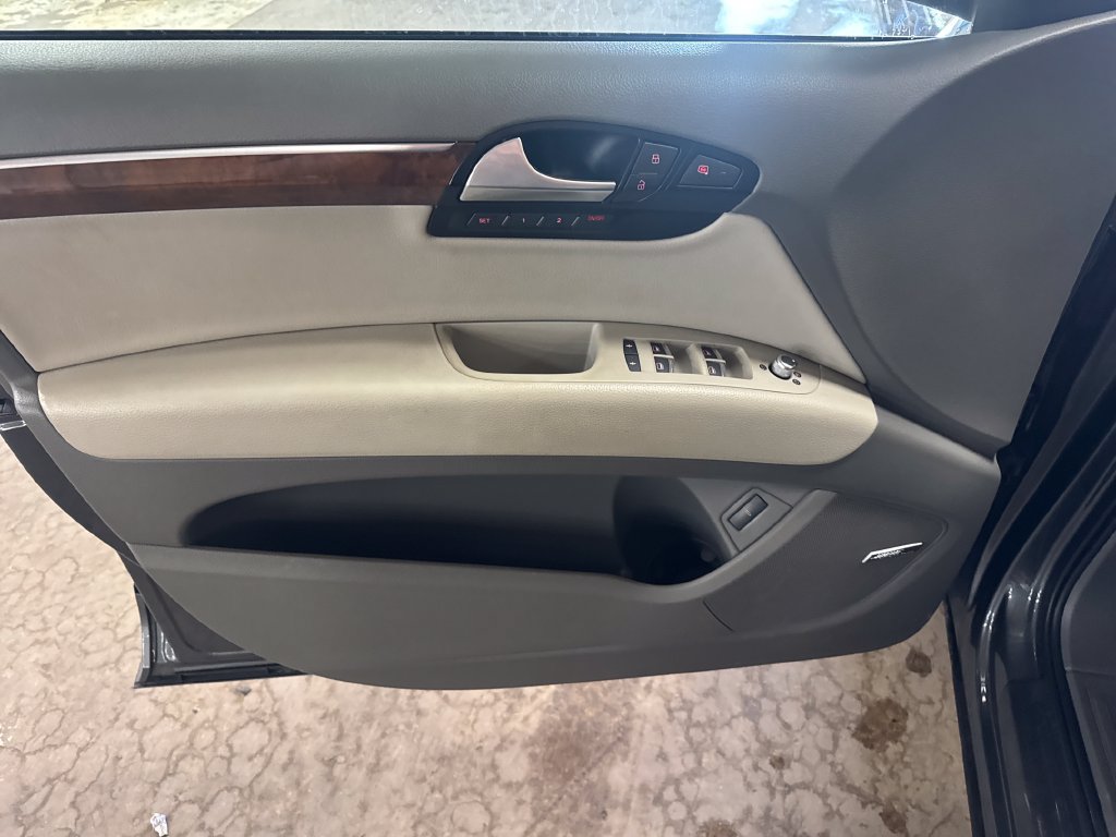Used 2014 Audi Q7 TDI Prestige AWD/4WD image 14
