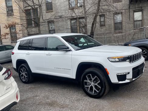 Used 2024 Jeep Grand Cherokee L Limited image 6