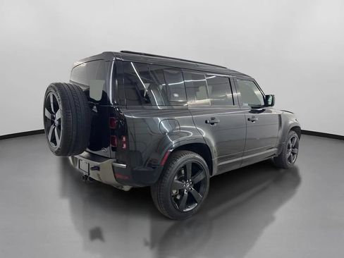 Used 2021 Land Rover Defender 110 X-Dynamic SE AWD/4WD image 10