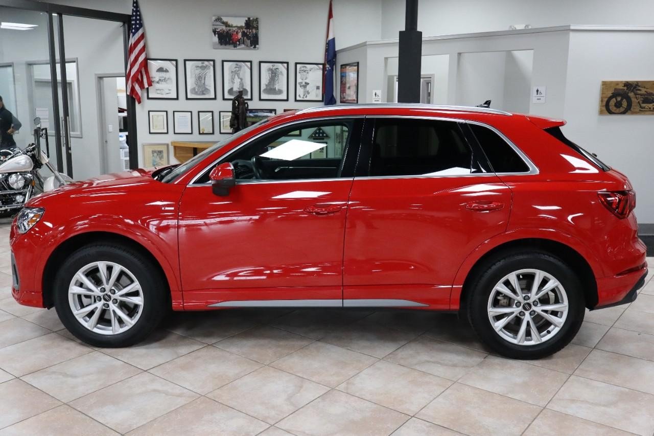 Used 2025 Audi Q3 2.0T Premium AWD/4WD image 2