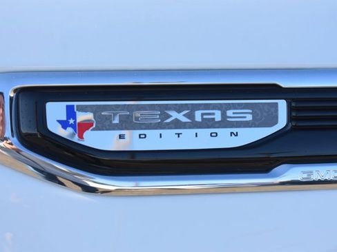 Used 2025 GMC Sierra 1500 SLT image 11