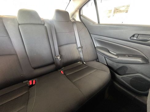 Used 2025 Nissan Altima 2.5 SV FWD image 38