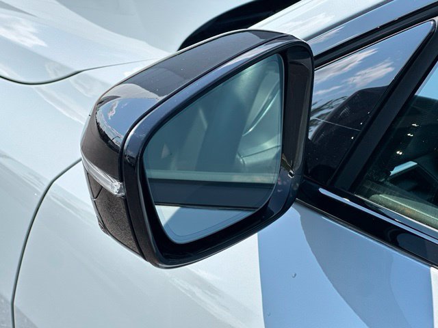 Used 2023 BMW i4 eDrive40 w/ M Sport Package RWD image 11