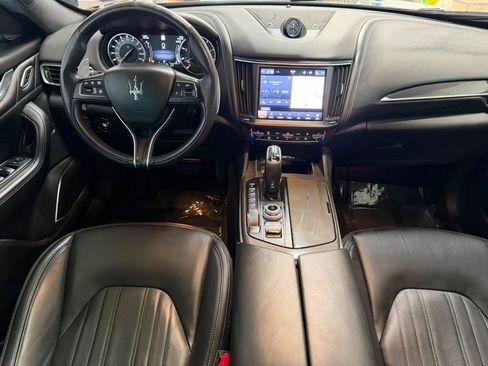 Used 2023 Maserati Levante GT AWD/4WD image 28