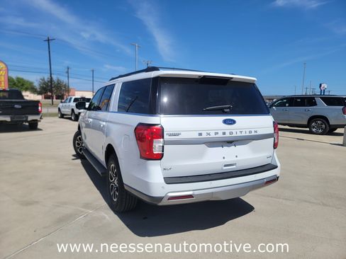 Used 2024 Ford Expedition Max XLT image 5