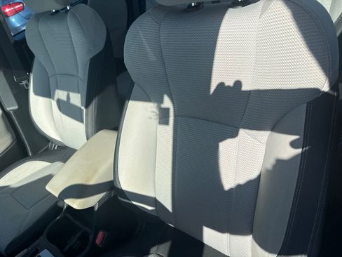 Used 2023 Subaru Forester AWD/4WD image 15