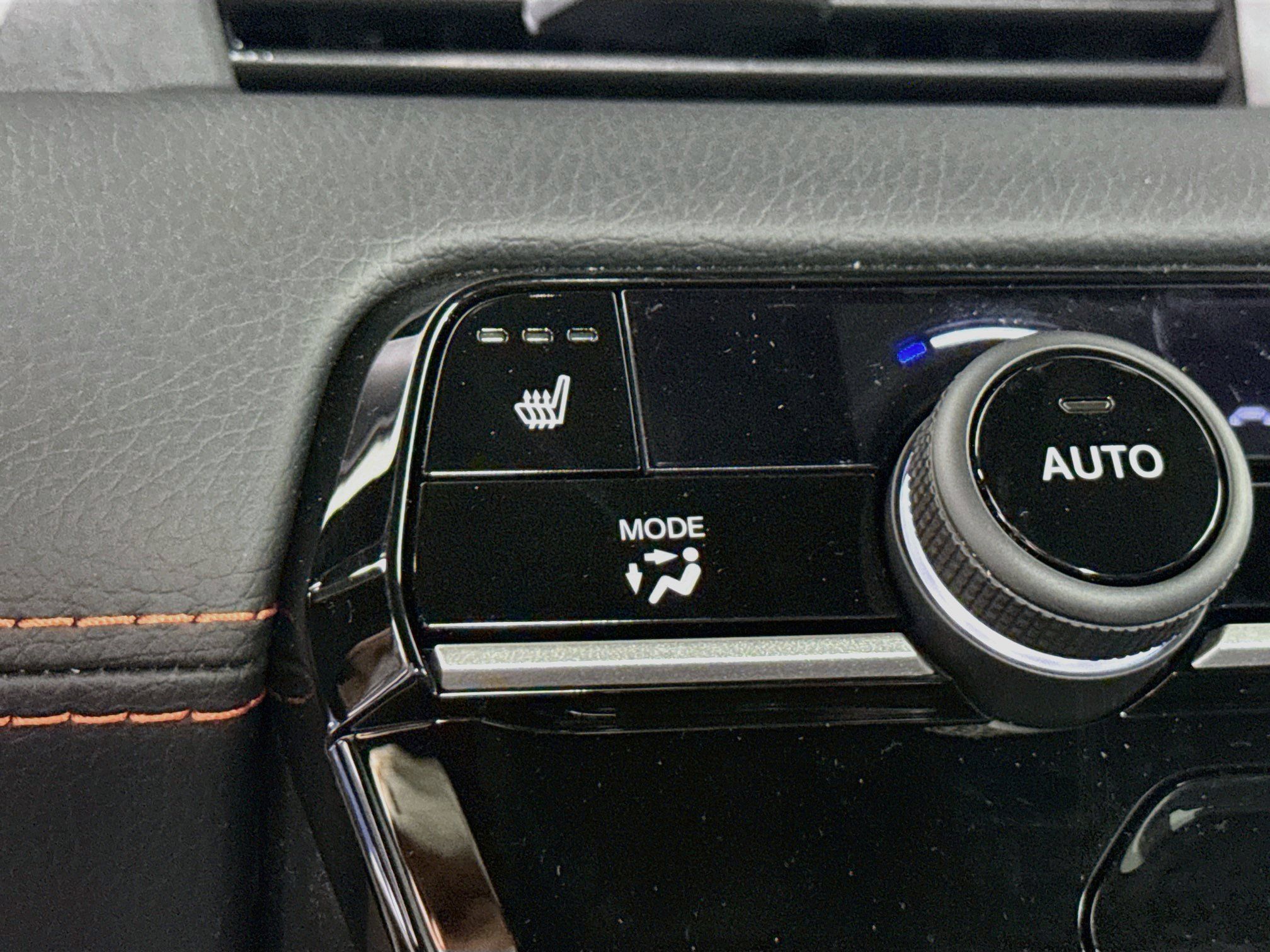 New 2026 Honda Pilot Sport image 25