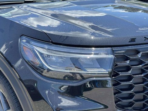 New 2026 Ford Explorer ST-Line w/ ST-Line Street Pack AWD/4WD image 8