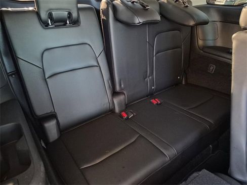 Certified 2023 Nissan Pathfinder SL w/ Lighting Package (N92) image 19