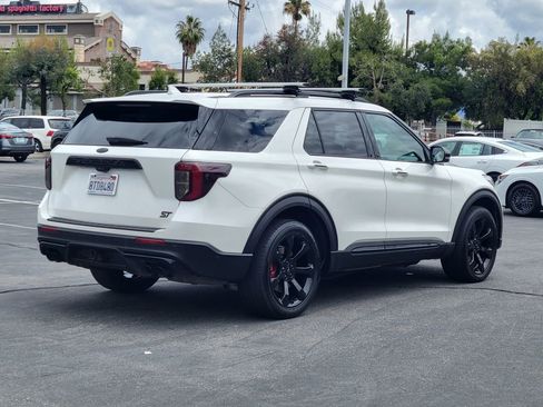 Used 2020 Ford Explorer ST w/ ST High-Performance Pack AWD/4WD image 4