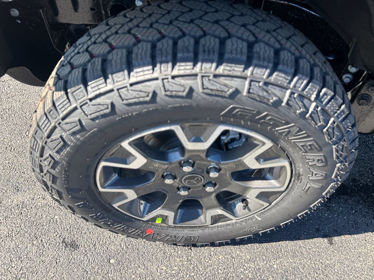 New 2027 Jeep Wrangler Unlimited Sahara AWD/4WD image 9