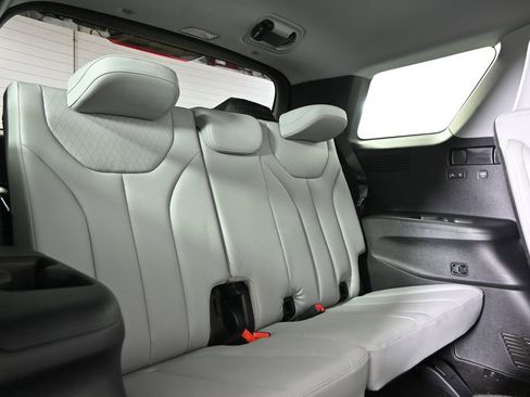 Used 2022 Hyundai Palisade SEL w/ Premium Package AWD/4WD image 17