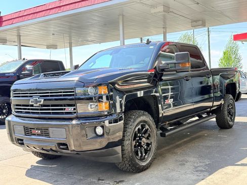 Used 2018 Chevrolet Silverado 2500 LTZ w/ Duramax Plus Package image 6