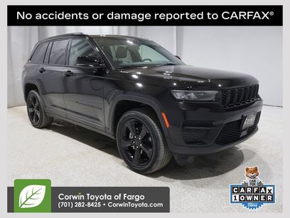 Used 2023 Jeep Grand Cherokee Altitude