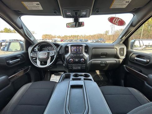 Used 2020 GMC Sierra 1500 SLE w/ SLE Value Package image 10