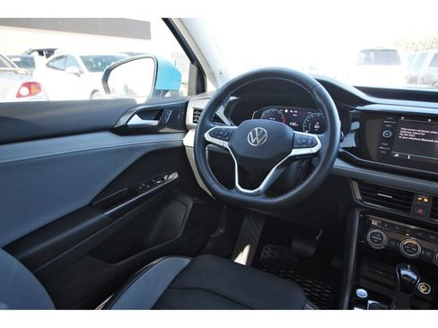 Used 2022 Volkswagen Taos SEL w/ Panoramic Sunroof Package image 12