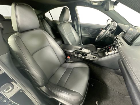 Used 2024 Lexus IS 300 w/ Premium Package image 27