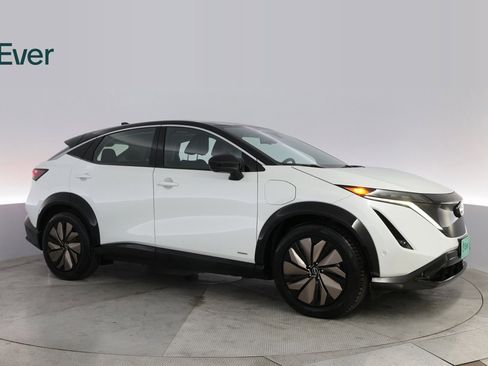 Used 2023 Nissan Ariya FWD image 5