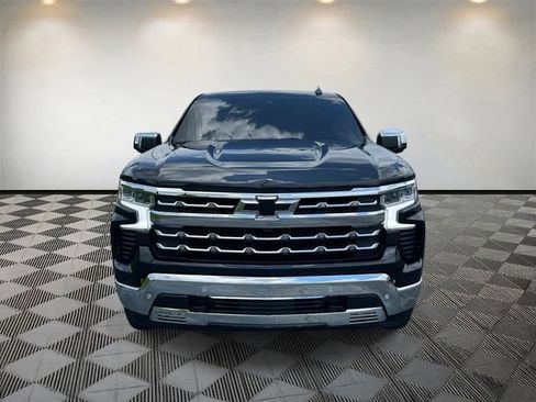 Used 2024 Chevrolet Silverado 1500 LTZ w/ LTZ Convenience Package II AWD/4WD image 9