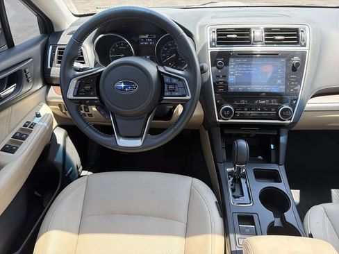 Used 2018 Subaru Outback 2.5i Limited AWD/4WD image 19