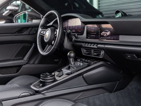 Used 2025 Porsche 911 GT3 RWD image 49